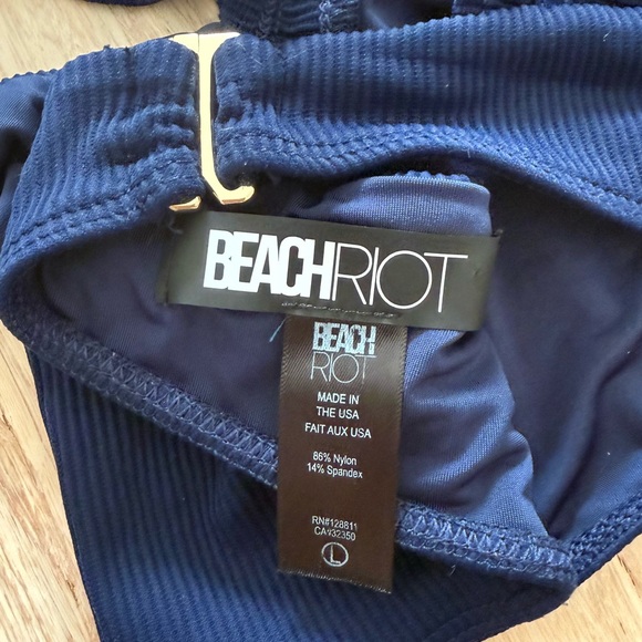 Beach Riot Navy Blue Ruffle Bikini size Large - Picture 3 of 6